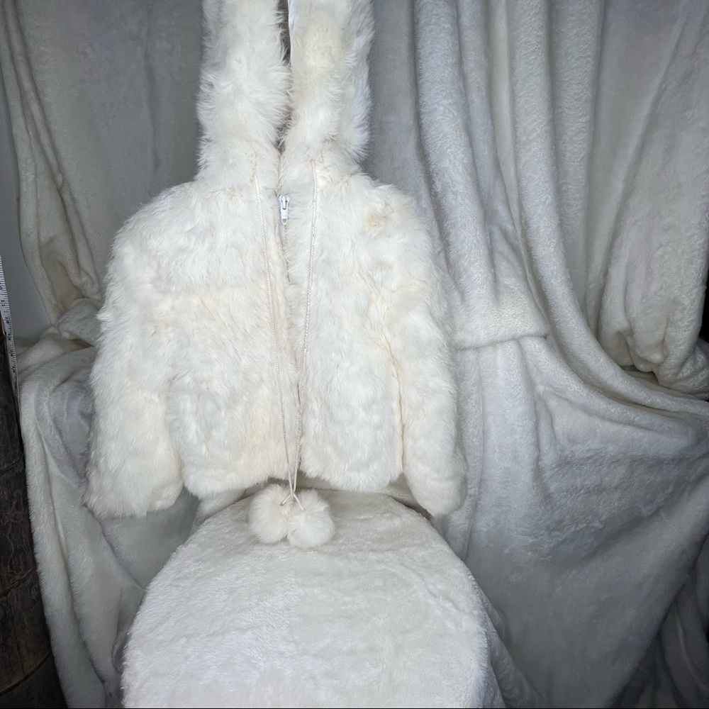 White Niki Rabbit Fur hooded Zipper zip up coat size 6